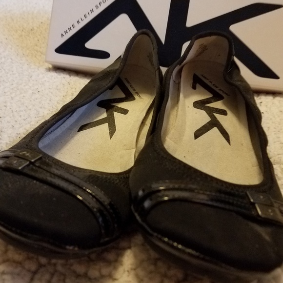 Flats - Picture 1 of 1